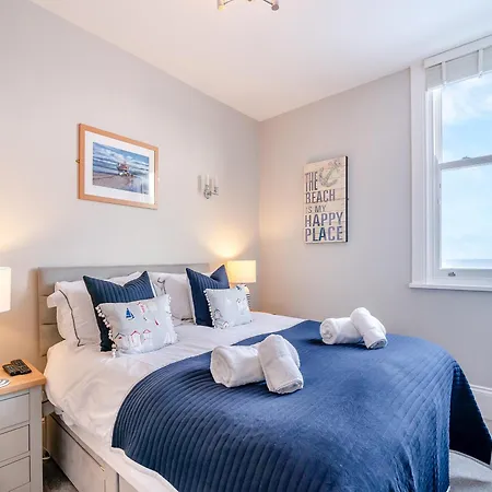 The Landings 6 * Filey